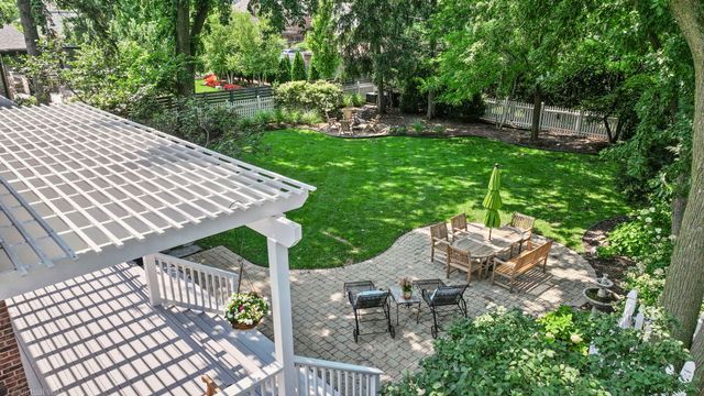 180 S Arlington Avenue, Elmhurst, IL 60126