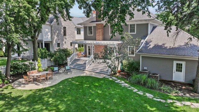 180 S Arlington Avenue, Elmhurst, IL 60126
