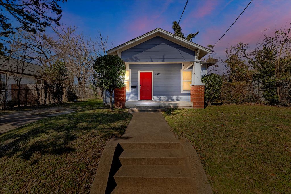 2623 Lenway Street, Dallas, TX 75215