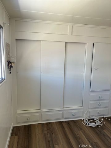 914 W Johnston, Hemet, CA 92543