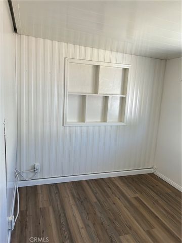 914 W Johnston, Hemet, CA 92543