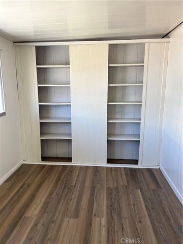 914 W Johnston, Hemet, CA 92543