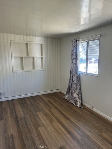 914 W Johnston, Hemet, CA 92543