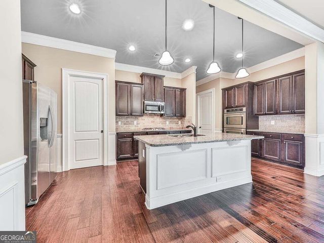 25 Lakewood Court SE, Cartersville, GA 30120
