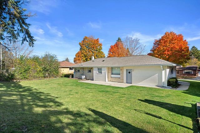 7503 N 39th STREET, Milwaukee, WI 53209