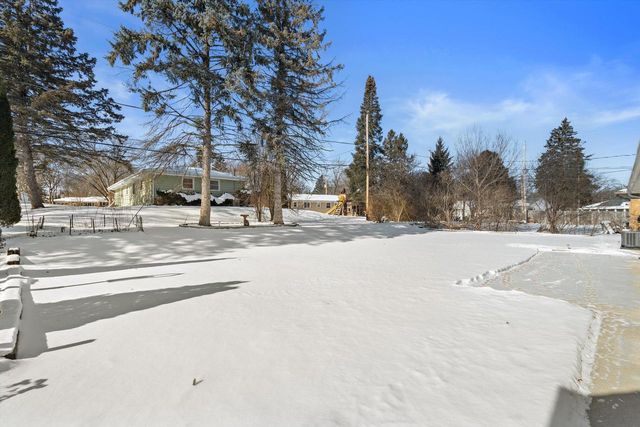 7503 N 39th STREET, Milwaukee, WI 53209