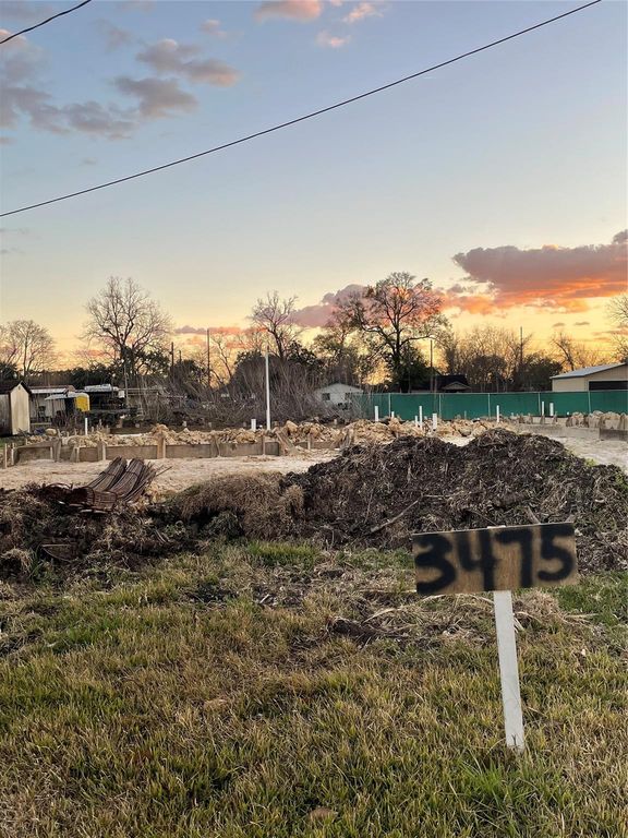 3475 Saint James Boulevard, Beaumont, TX 77705