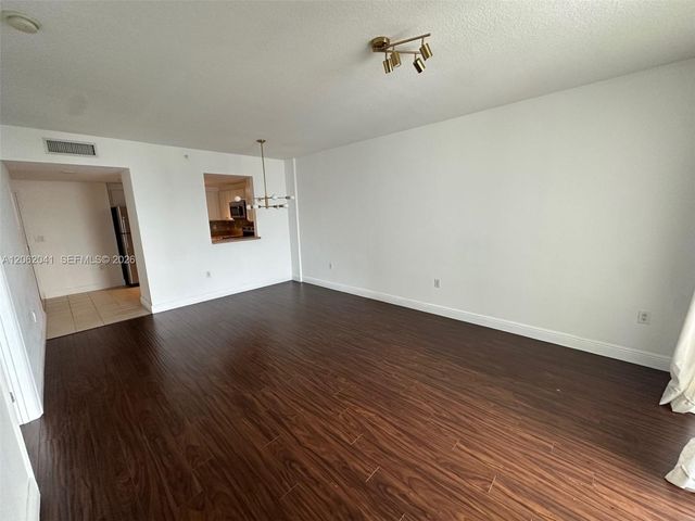 1250 S Miami Ave 1609, Miami, FL 33130
