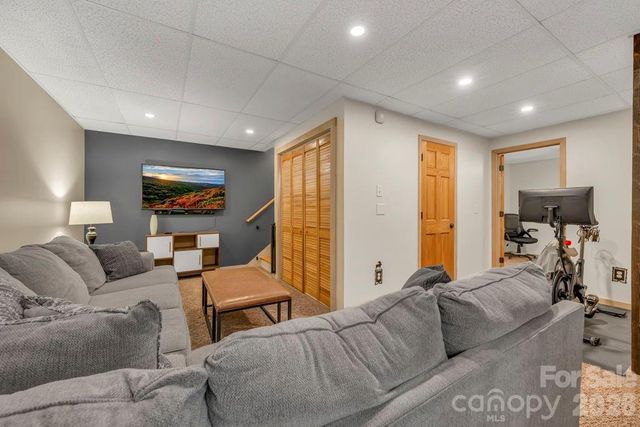 192 Dewitt Barnett Road 2, Vilas, NC 28692