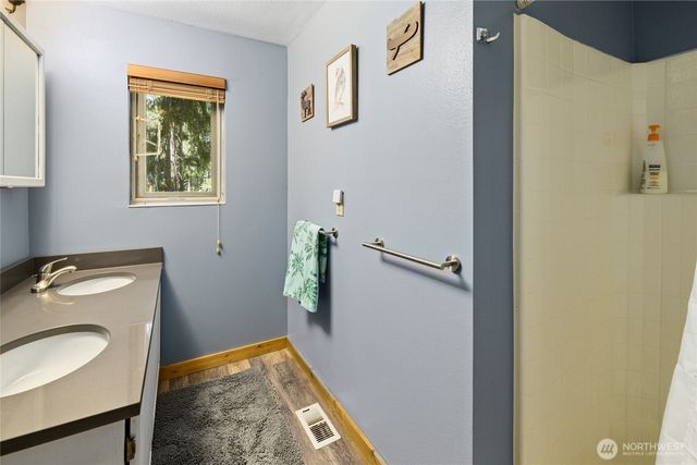 401 Why Worry Lane, Ronald, WA 98940