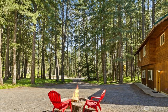 401 Why Worry Lane, Ronald, WA 98940