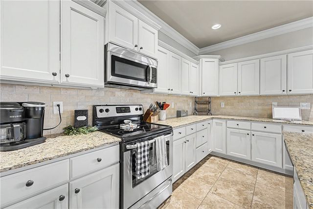 1425 S Hampton Xing, Cave Springs, AR 72718