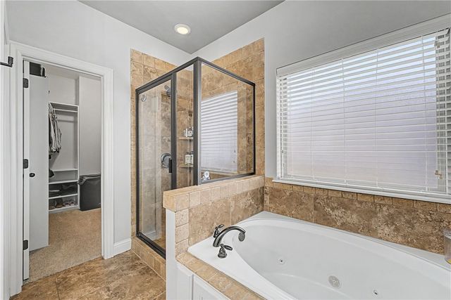 1425 S Hampton Xing, Cave Springs, AR 72718