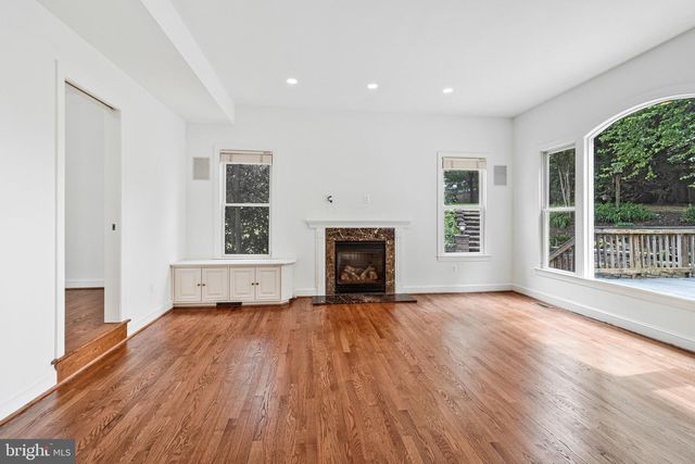 6312 MARYVIEW ST, Alexandria, VA 22310