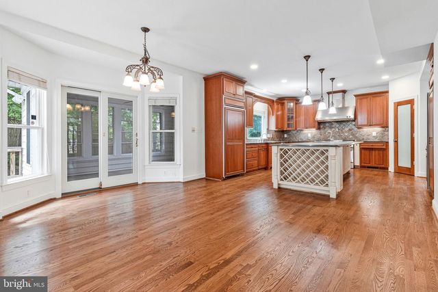 6312 MARYVIEW ST, Alexandria, VA 22310