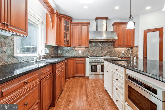 6312 MARYVIEW ST, Alexandria, VA 22310