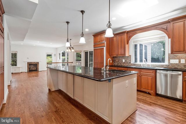 6312 MARYVIEW ST, Alexandria, VA 22310