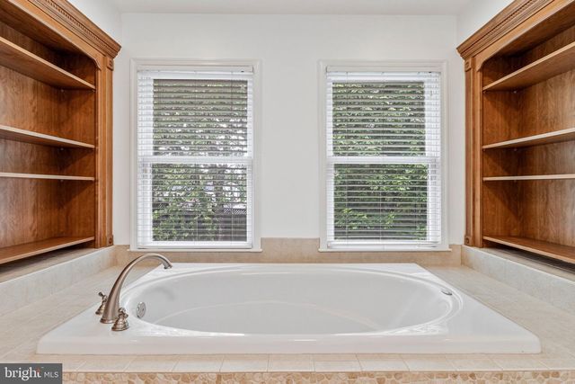 6312 MARYVIEW ST, Alexandria, VA 22310