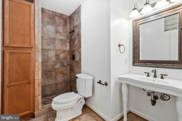 6312 MARYVIEW ST, Alexandria, VA 22310