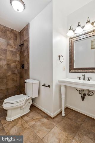 6312 MARYVIEW ST, Alexandria, VA 22310