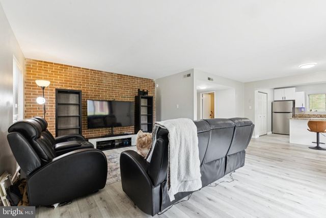 2140 GUNSMITH TER, Woodbridge, VA 22191