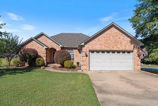 102 Creek Valley Lane, Maumelle, AR 72113