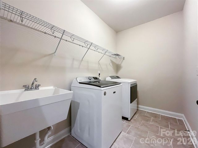 214 Smithfield Drive, Charlotte, NC 28270