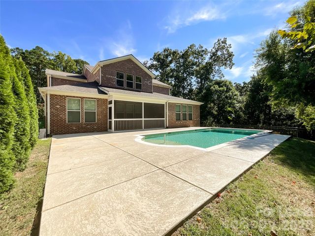 214 Smithfield Drive, Charlotte, NC 28270