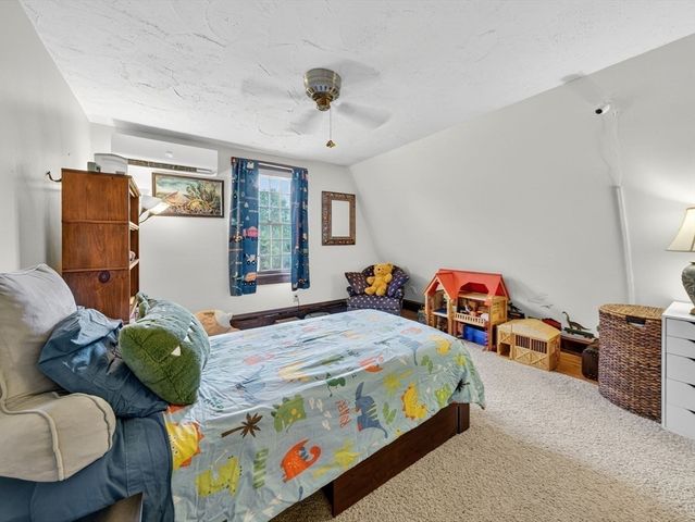 7 Hamlin St, Acushnet, MA 02743