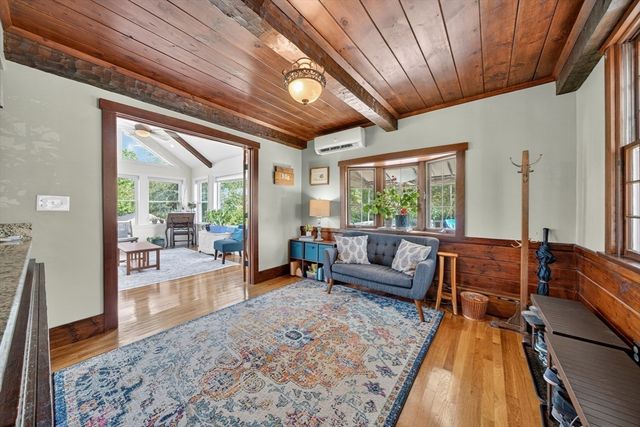 7 Hamlin St, Acushnet, MA 02743