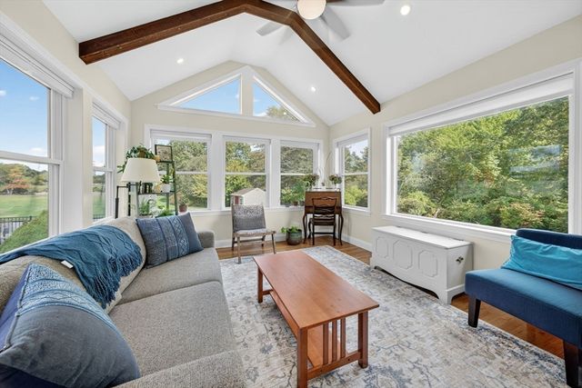 7 Hamlin St, Acushnet, MA 02743