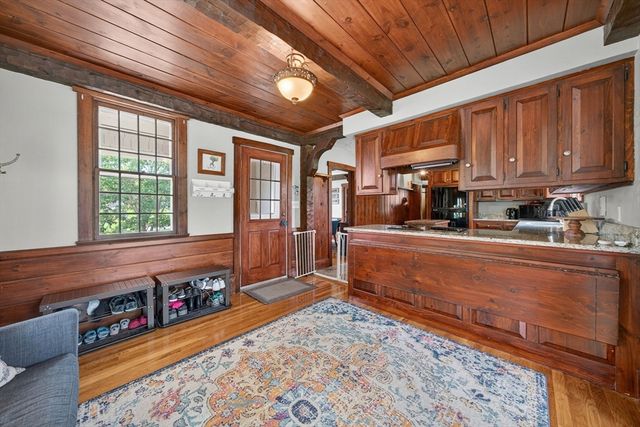 7 Hamlin St, Acushnet, MA 02743