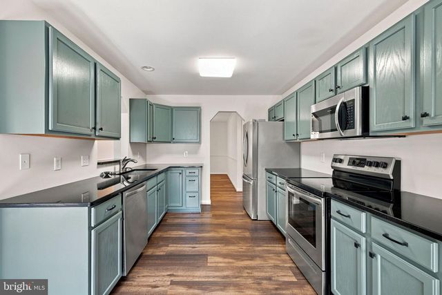 309 YORKTOWN BLVD, Locust Grove, VA 22508