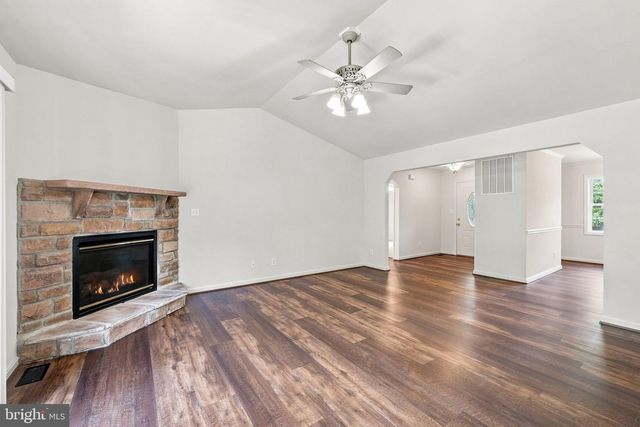 309 YORKTOWN BLVD, Locust Grove, VA 22508
