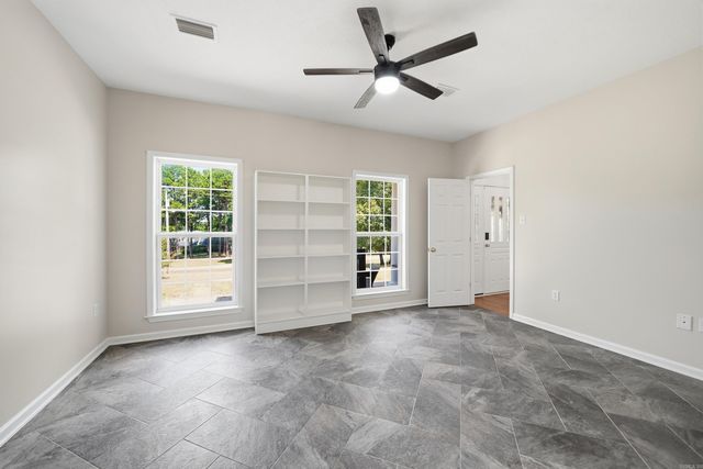 9 Summer Hill Drive, Greenbrier, AR 72032