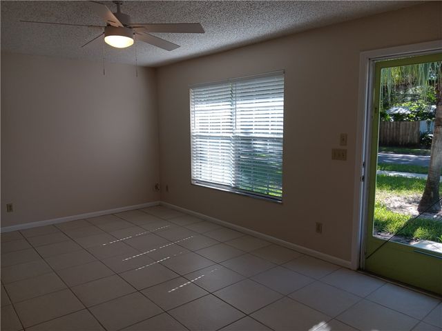 1844 23rd Avenue, Vero Beach, FL 32960