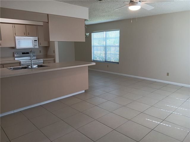 1844 23rd Avenue, Vero Beach, FL 32960