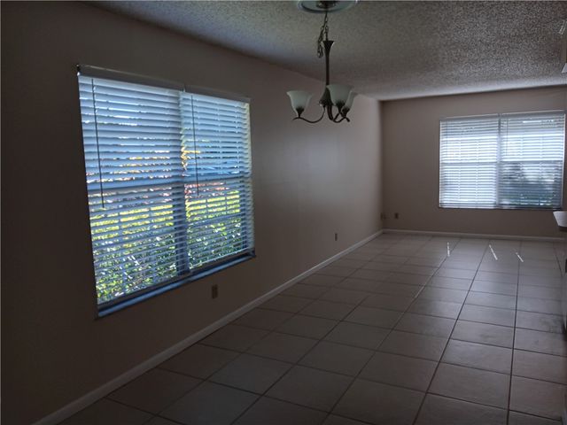1844 23rd Avenue, Vero Beach, FL 32960