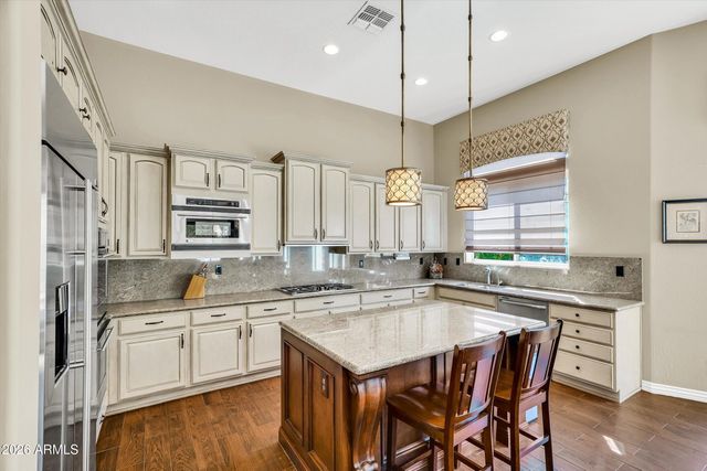 40808 N THUNDER HILLS Court, Phoenix, AZ 85086