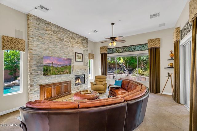 40808 N THUNDER HILLS Court, Phoenix, AZ 85086