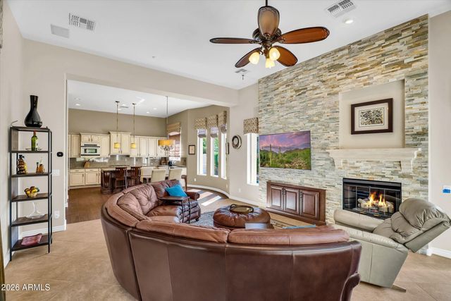 40808 N THUNDER HILLS Court, Phoenix, AZ 85086