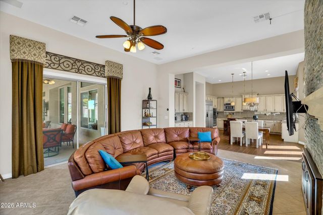 40808 N THUNDER HILLS Court, Phoenix, AZ 85086