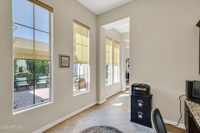 40808 N THUNDER HILLS Court, Phoenix, AZ 85086