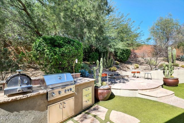 40808 N THUNDER HILLS Court, Phoenix, AZ 85086