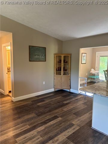 196 Sycamore Creek Road, Ripley, WV 25271