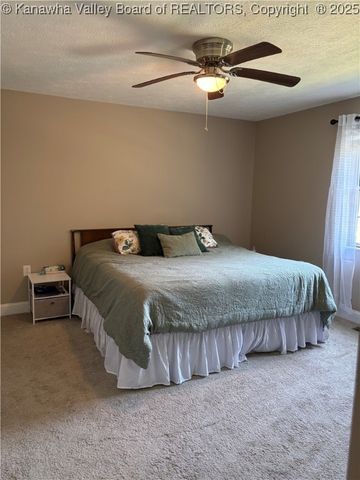 196 Sycamore Creek Road, Ripley, WV 25271