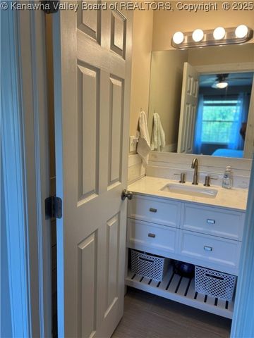 196 Sycamore Creek Road, Ripley, WV 25271