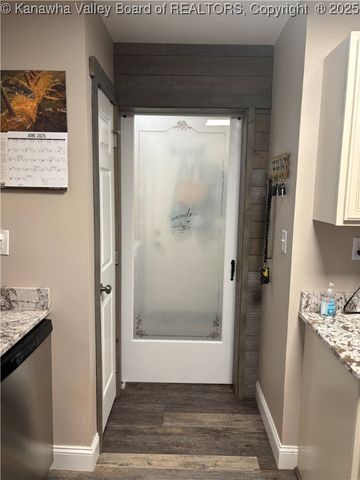 196 Sycamore Creek Road, Ripley, WV 25271