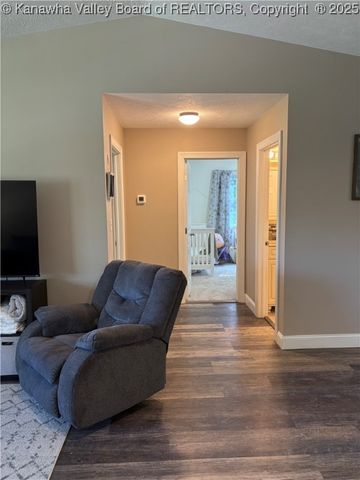 196 Sycamore Creek Road, Ripley, WV 25271