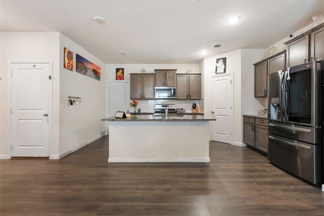 714 Spur Ridge, Princeton, TX 75407